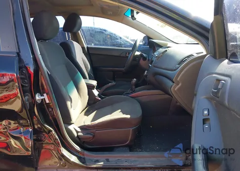 2011 Kia Forte Ex z USA, uszkodzony, nr VIN KNAFU5A26B5377530